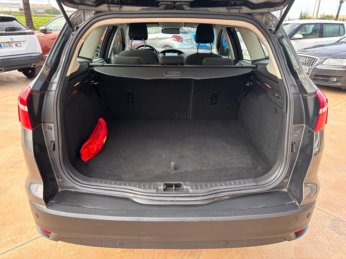 FORD FOCUS TITANIUM ESTATE 1.5 TDCI AUTO SPANISH LHD IN SPAIN 80000 MILES 2017